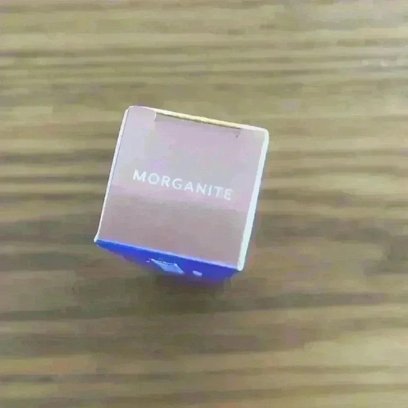 NWT TRESLÚCE BEAUTY Forever Brilliante Metallic Liquid Eyeshadow - Picture 4 of 5